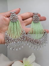 Load image into Gallery viewer, Chandelier earrings - parrot green
